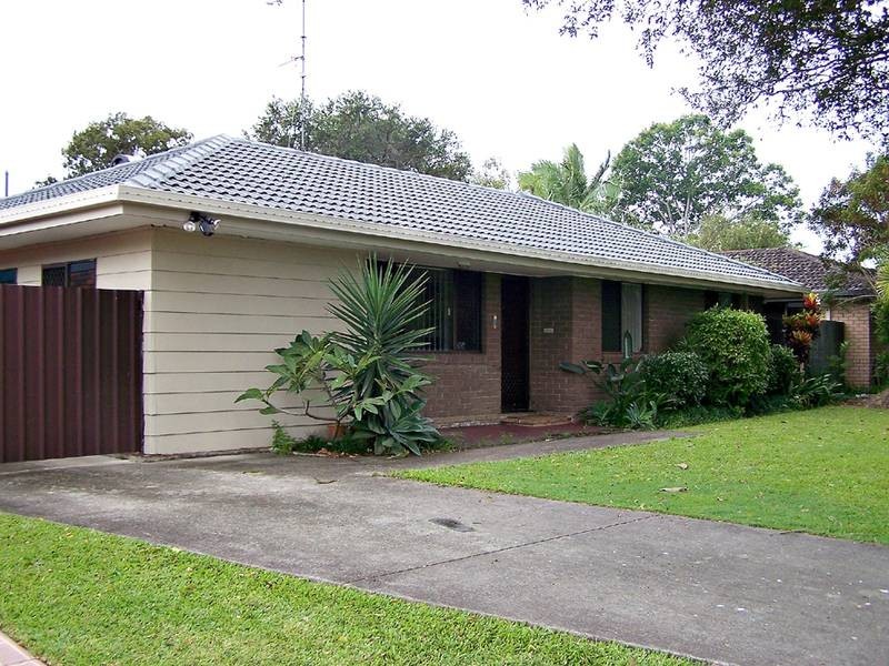 3 Mainsail Street, Currumbin Waters QLD 4223