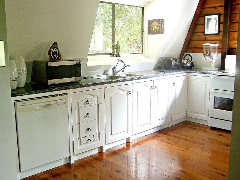 32 Heartwood Avenue, Elanora QLD 4221