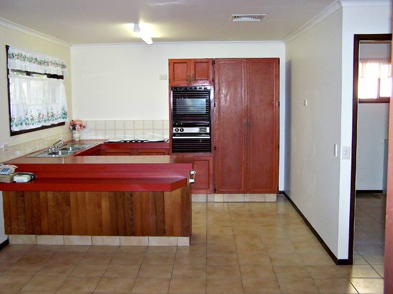 3 Sapwood Court, Elanora QLD 4221