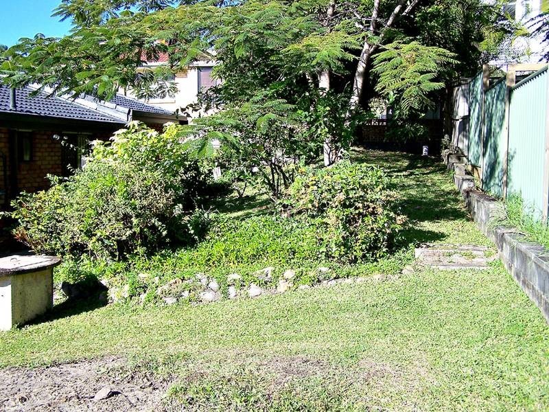 3 Sapwood Court, Elanora QLD 4221