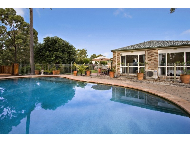 11 Forest Court, Elanora QLD 4221