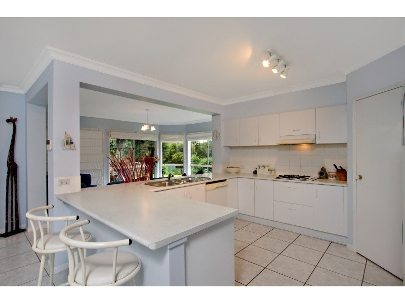 11 Forest Court, Elanora QLD 4221