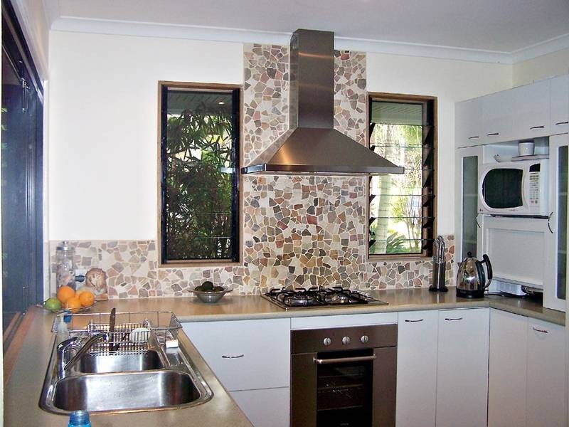 15 Alpha Ave, Currumbin QLD 4223