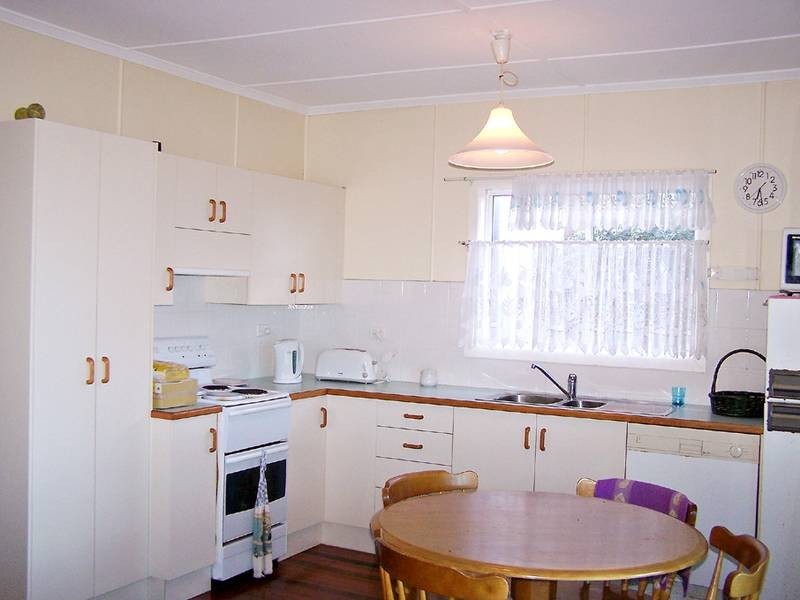 25 Jefferson Lane, Palm Beach QLD 4221