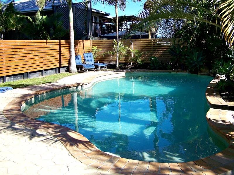 18 Rees Court, Elanora QLD 4221