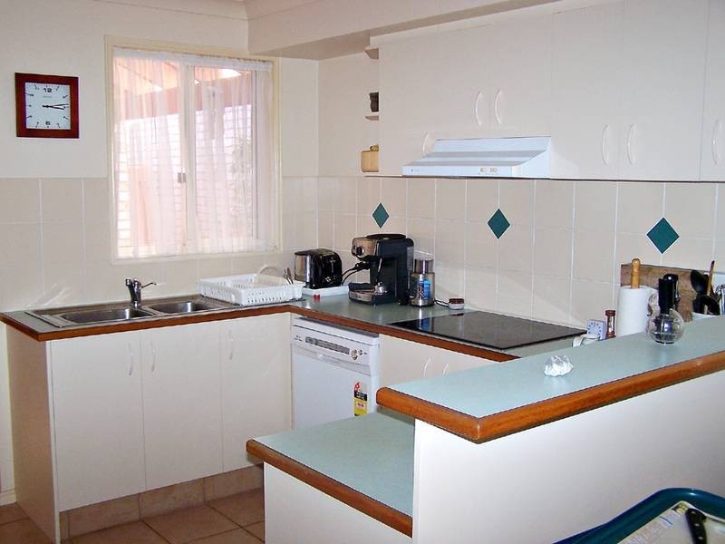 17 Typha Place, Elanora QLD 4221