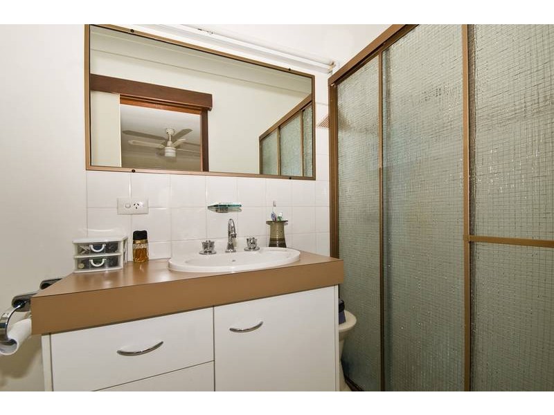 18 Murtha Drive, Elanora QLD 4221