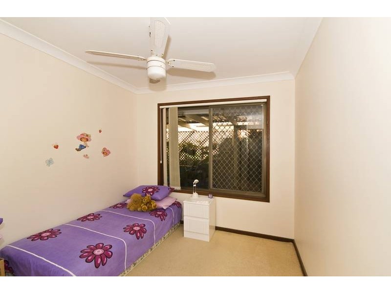 18 Murtha Drive, Elanora QLD 4221