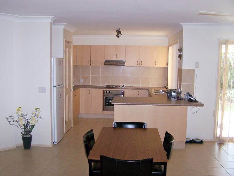 4 Bidwill Court, Elanora QLD 4221