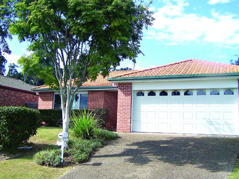 8 Tipuana Drive, Elanora QLD 4221