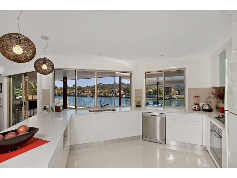 38 Bradshaw Drive, Currumbin Waters QLD 4223
