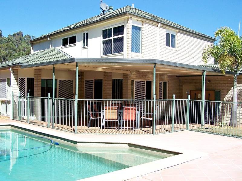 33 Forest Drive, Elanora QLD 4221