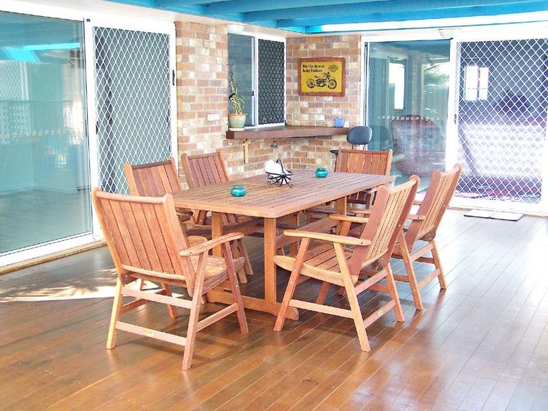 11 Damson Place, Elanora QLD 4221