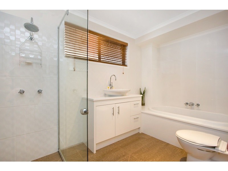 22 Doubleview Drive, Elanora QLD 4221