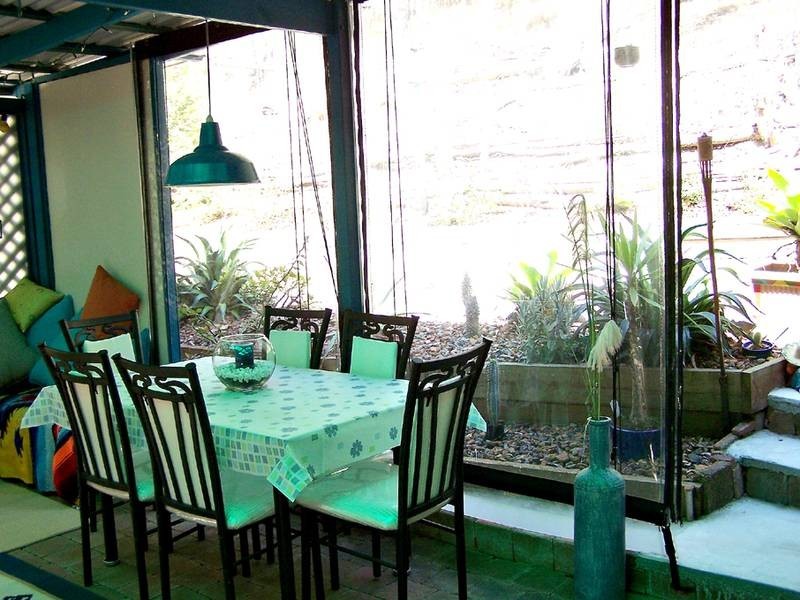 11 Kimmuli Drive, Elanora QLD 4221