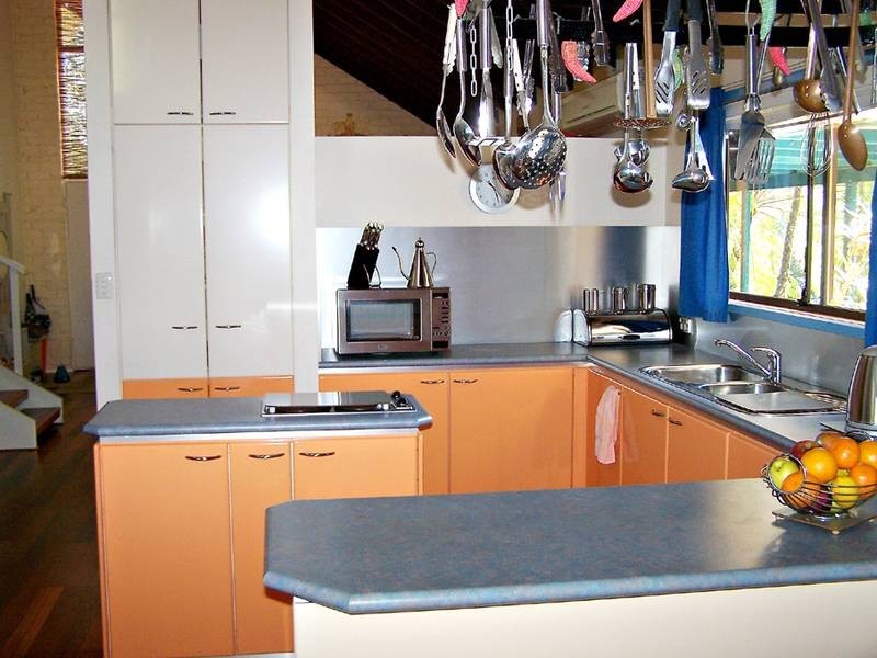 11 Kimmuli Drive, Elanora QLD 4221