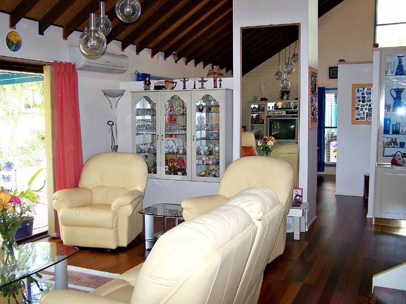 11 Kimmuli Drive, Elanora QLD 4221