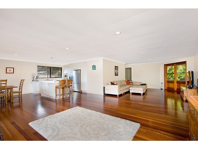 12 Bronzewing Close, Elanora QLD 4221