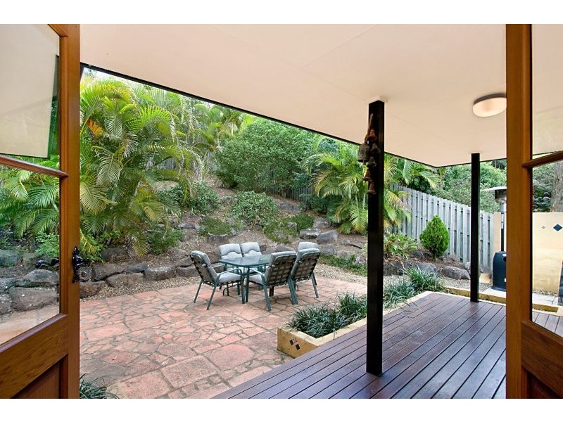 12 Bronzewing Close, Elanora QLD 4221