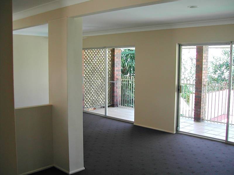 16 Vista Street, Elanora QLD 4221
