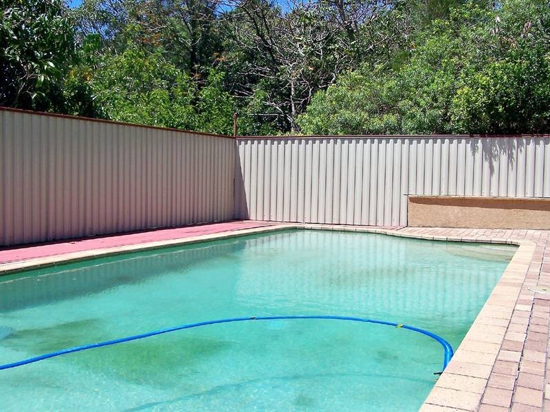 16 Vista Street, Elanora QLD 4221