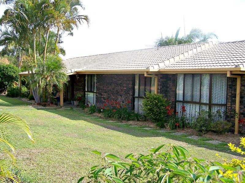 2 Larentia Street, Currumbin Waters QLD 4223