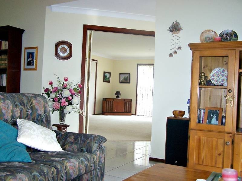 2 Larentia Street, Currumbin Waters QLD 4223