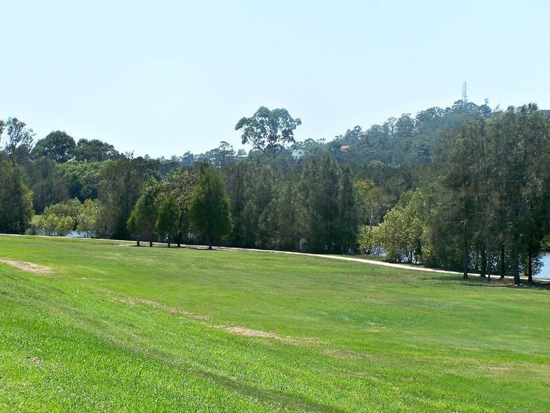 15 Baekea Drive, Elanora QLD 4221