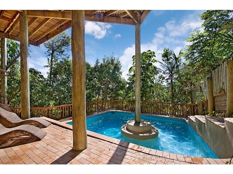 5 Doubleview Drive, Elanora QLD 4221