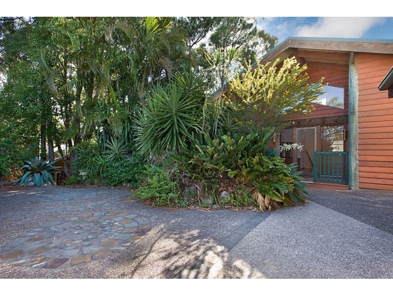 5 Doubleview Drive, Elanora QLD 4221