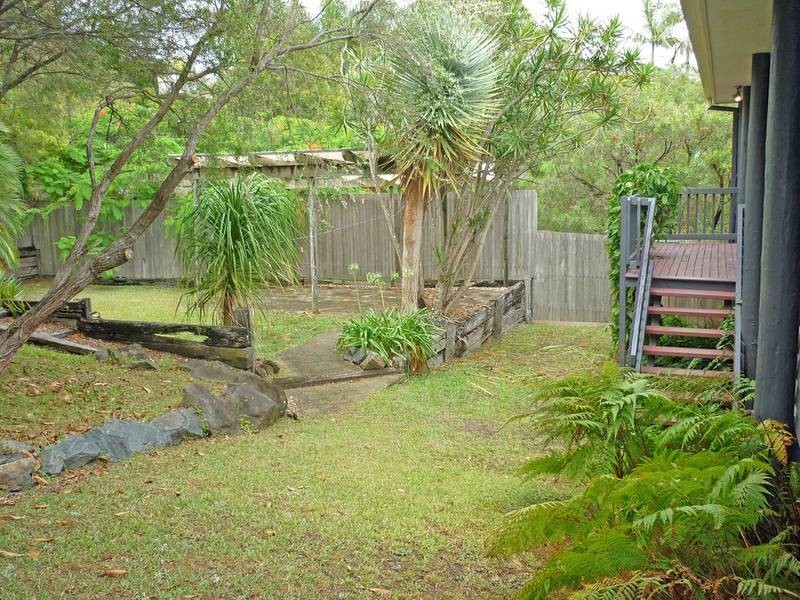 7 Nollamara Drive, Elanora QLD 4221