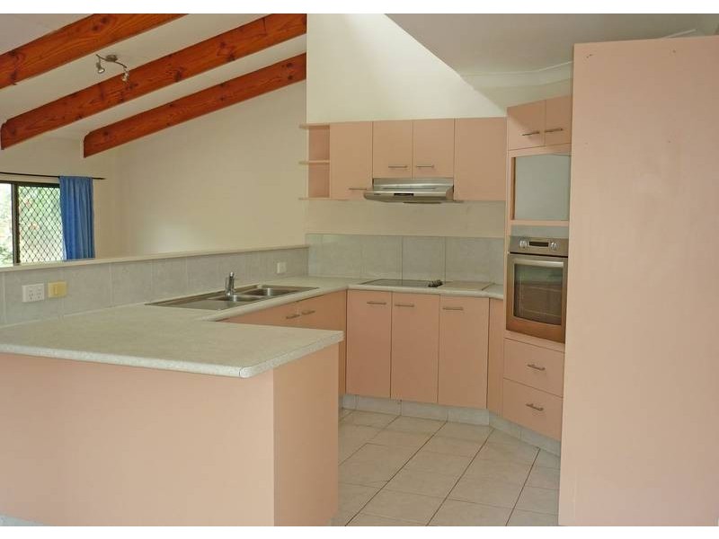 7 Nollamara Drive, Elanora QLD 4221