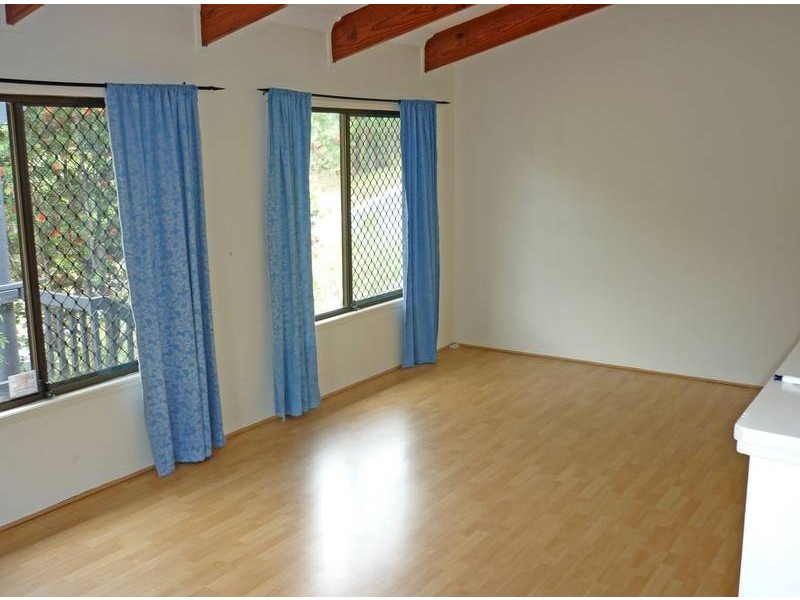 7 Nollamara Drive, Elanora QLD 4221