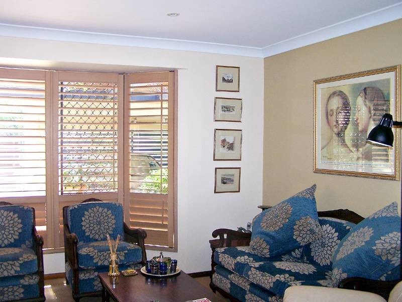 4 Radiata Court, Elanora QLD 4221