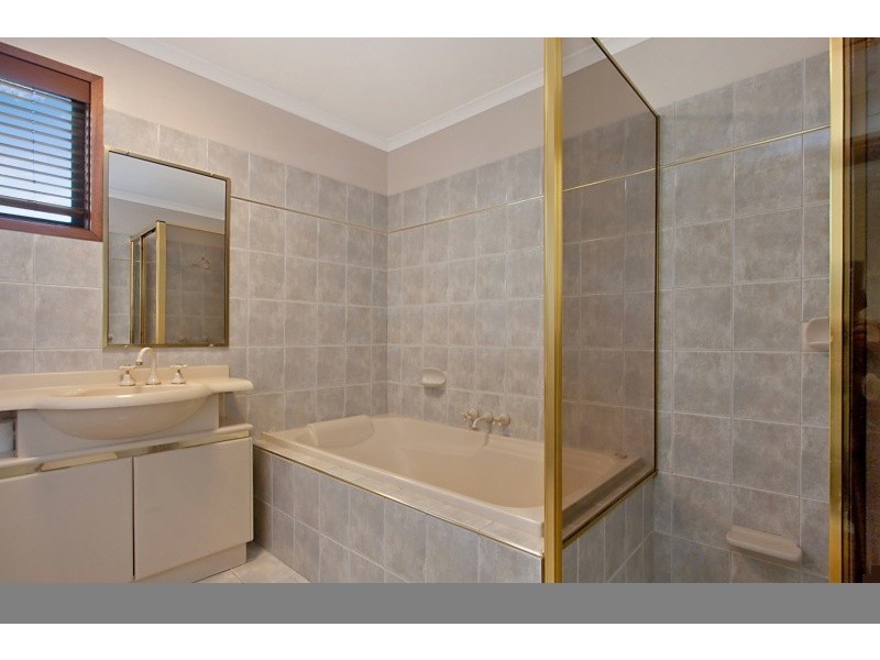 38 Doubleview Drive, Elanora QLD 4221