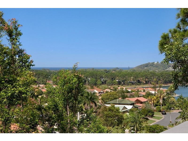 25 Foothill Street, Elanora QLD 4221