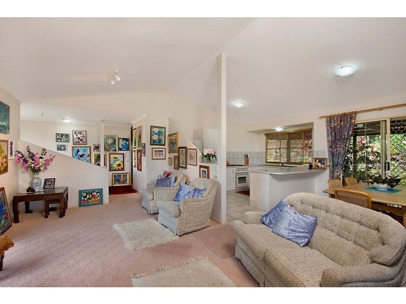 25 Foothill Street, Elanora QLD 4221