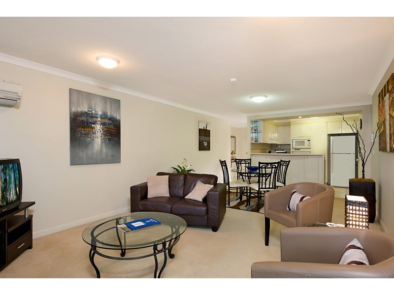 103/220 The Esplanade, Burleigh Heads QLD 4220