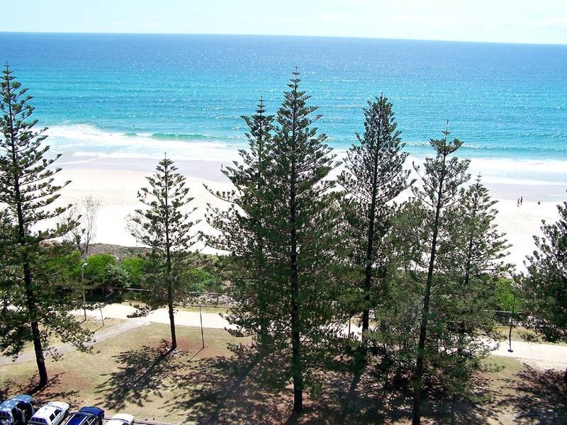 103/220 The Esplanade, Burleigh Heads QLD 4220