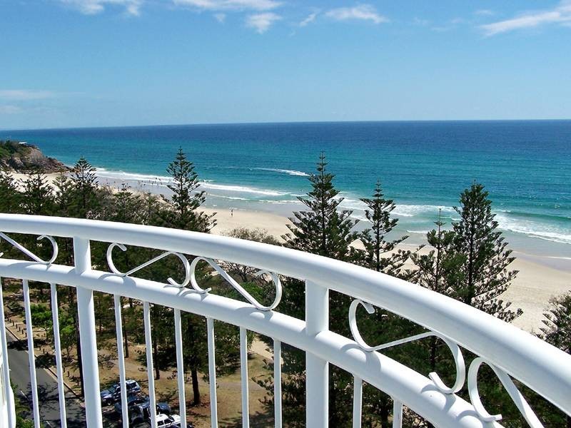 103/220 The Esplanade, Burleigh Heads QLD 4220