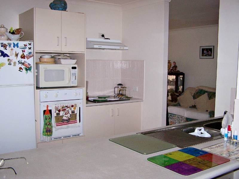 8 Cosmos Court, Elanora QLD 4221