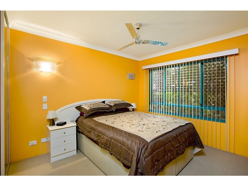 1/955 Gold Coast Highway, Palm Beach QLD 4221
