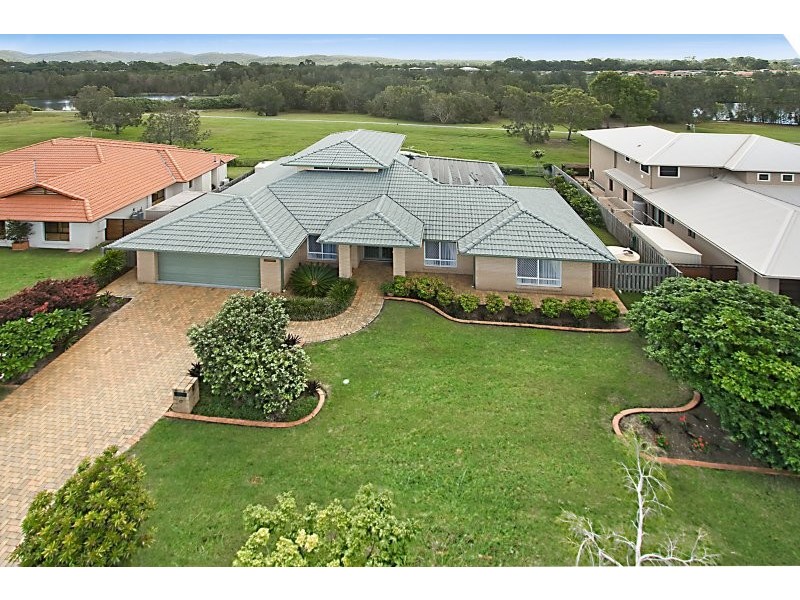 17 Tussock Crescent, Elanora QLD 4221