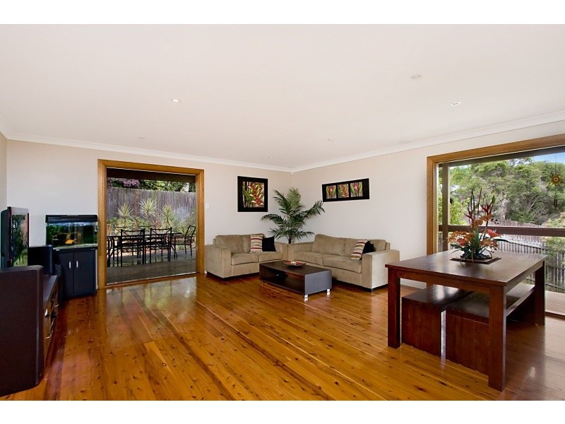 27 Balsa Street, Elanora QLD 4221