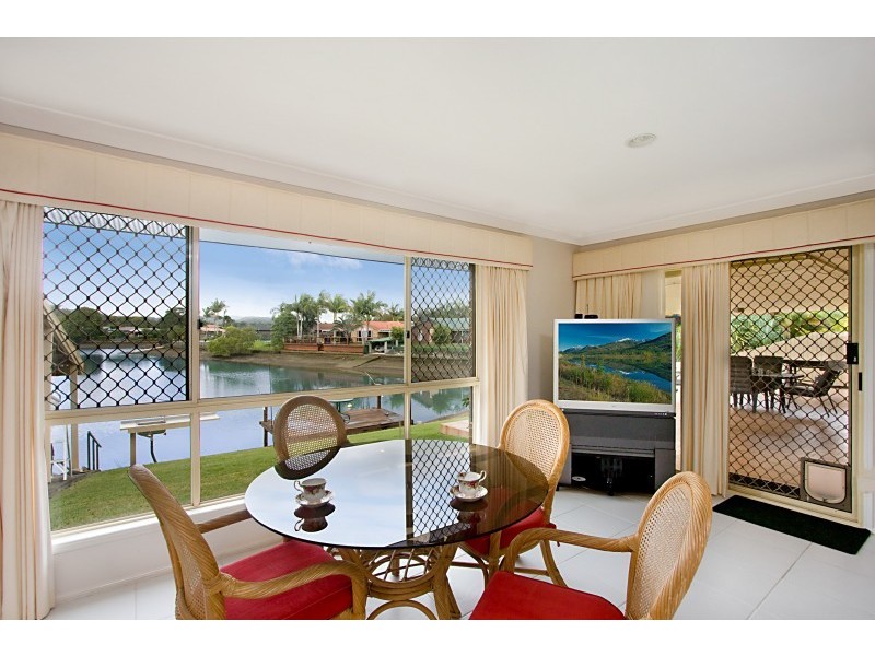 6 Bradshaw Drive, Currumbin Waters QLD 4223