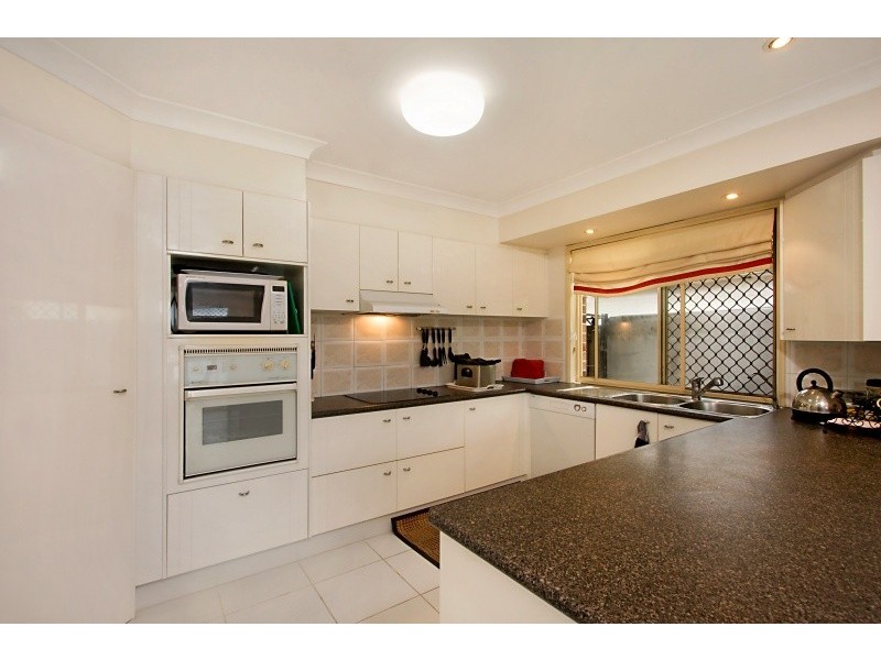 6 Bradshaw Drive, Currumbin Waters QLD 4223