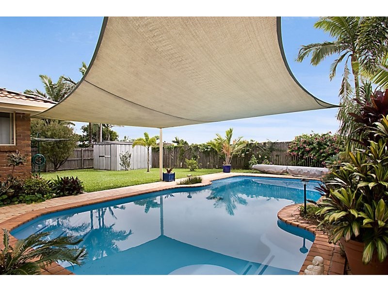 28 Wilkinson Crescent, Currumbin Waters QLD 4223