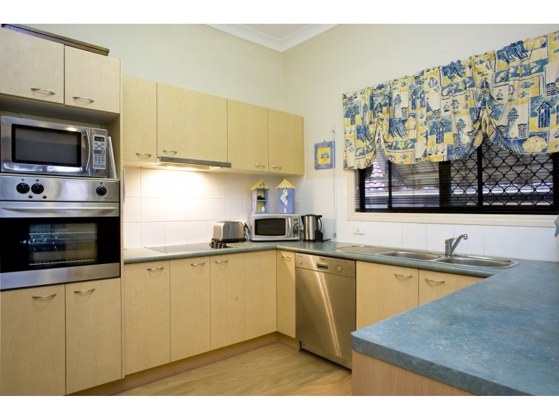18/67 Doubleview Drive, Elanora QLD 4221