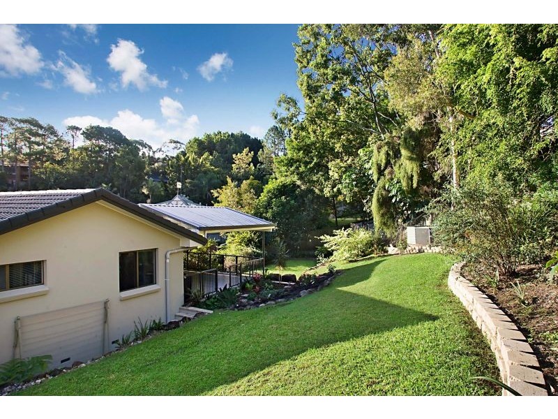 7 Dongara Close, Elanora QLD 4221