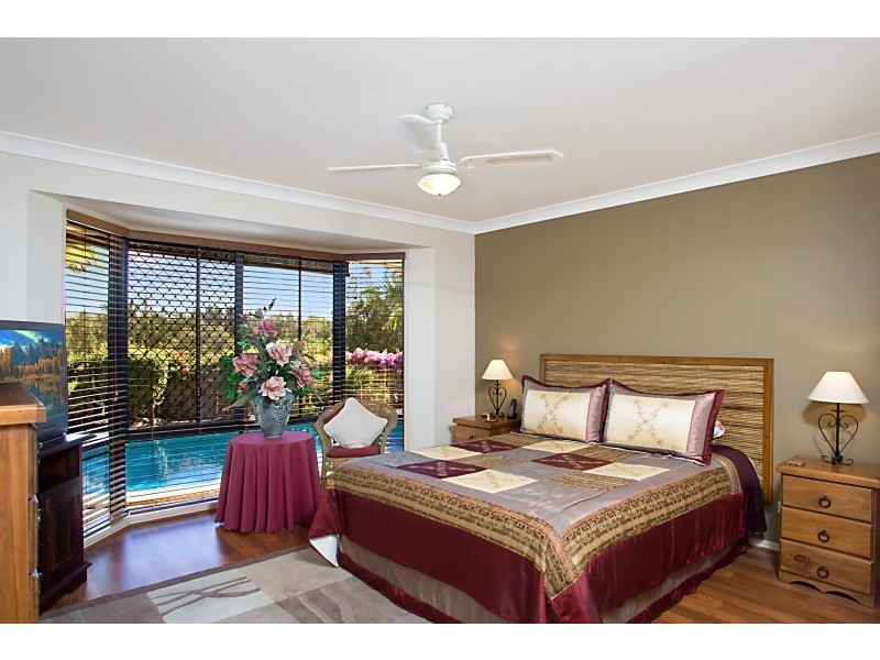 21 Tipuana Drive, Elanora QLD 4221